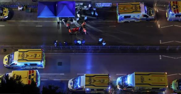 Zjarri përfshin një pallat në Hong Kong/ Të paktën 13 të vdekur dhe 15 të plagosur