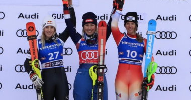 Mrekullia kuqezi në dëborë/ Lara Colturi del sërish e dyta në Kupën e Botës në ski alpine