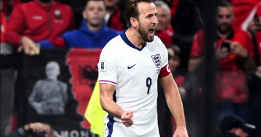 “Lordi anglez” që “vret” shqiptarët/ Kapiteni Kane, njeriu që ka shënuar më shumë ndaj kuqezinjve