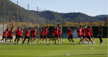 Kombëtarja e plotë, por ka ftohtë/ Me grupin bashkohen tre të fundit, Strakosha, Bajrami e Daku