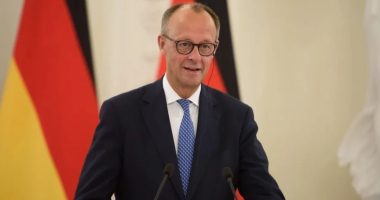 Merz bën thirrje për riatdhesimin e sirianëve ndërsa ekstremi i djathtë po rritet