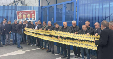 Organizatat e dala nga lufta, protestë para EULEX/ Gucati: Nuk besojmë tek Gjykata Speciale