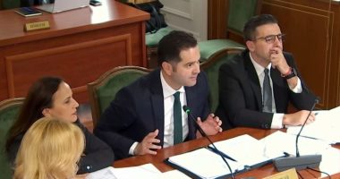 Falen 1 miliardë euro borxhe/ Malaj: Shuhen për bizneset detyrimet më të vjetra se 10 vjet