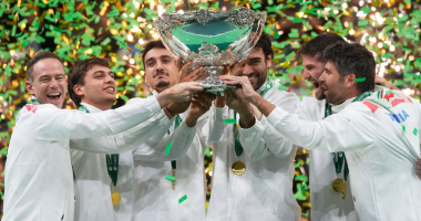 Italia i mëson tenisin botës/ Pas Sinner, kombëtarja e kaltër fiton “Kupën Davis” ndaj Spanjës