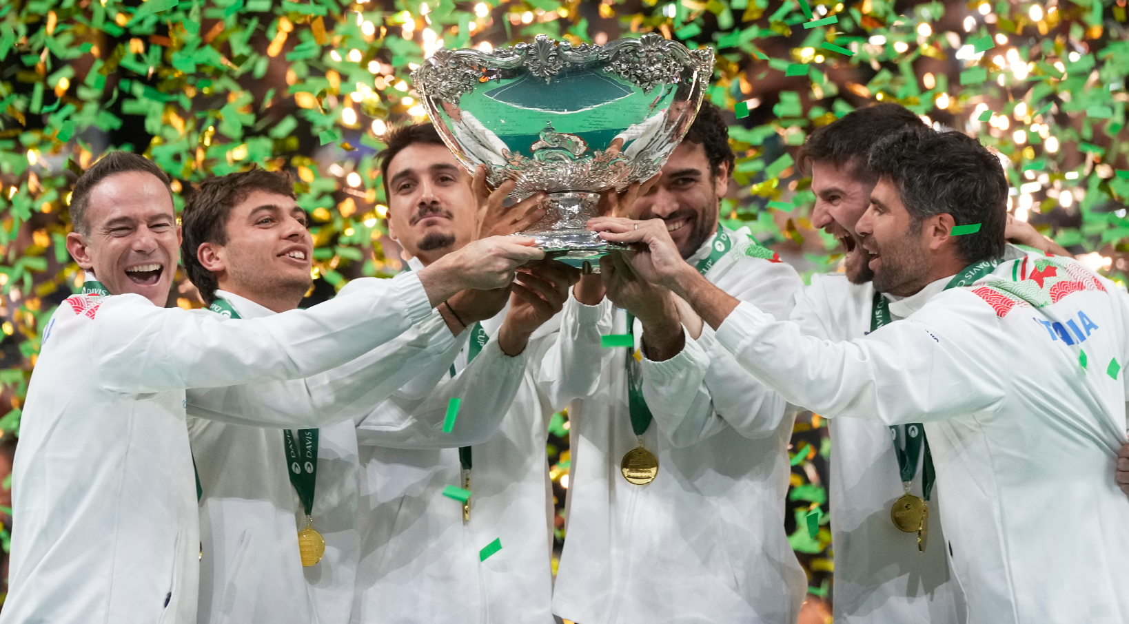 Italia i mëson tenisin botës  Pas Sinner  kombëtarja e kaltër fiton  Kupën Davis  ndaj Spanjës