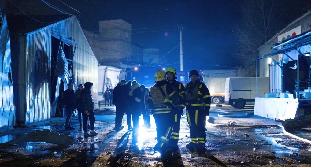 Reduktime të mëdha të energjisë në Ukrainë  si pasojë e sulmeve ruse