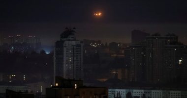 Sulmet ruse në Ukrainë, miliona njerëz pa energji elektrike