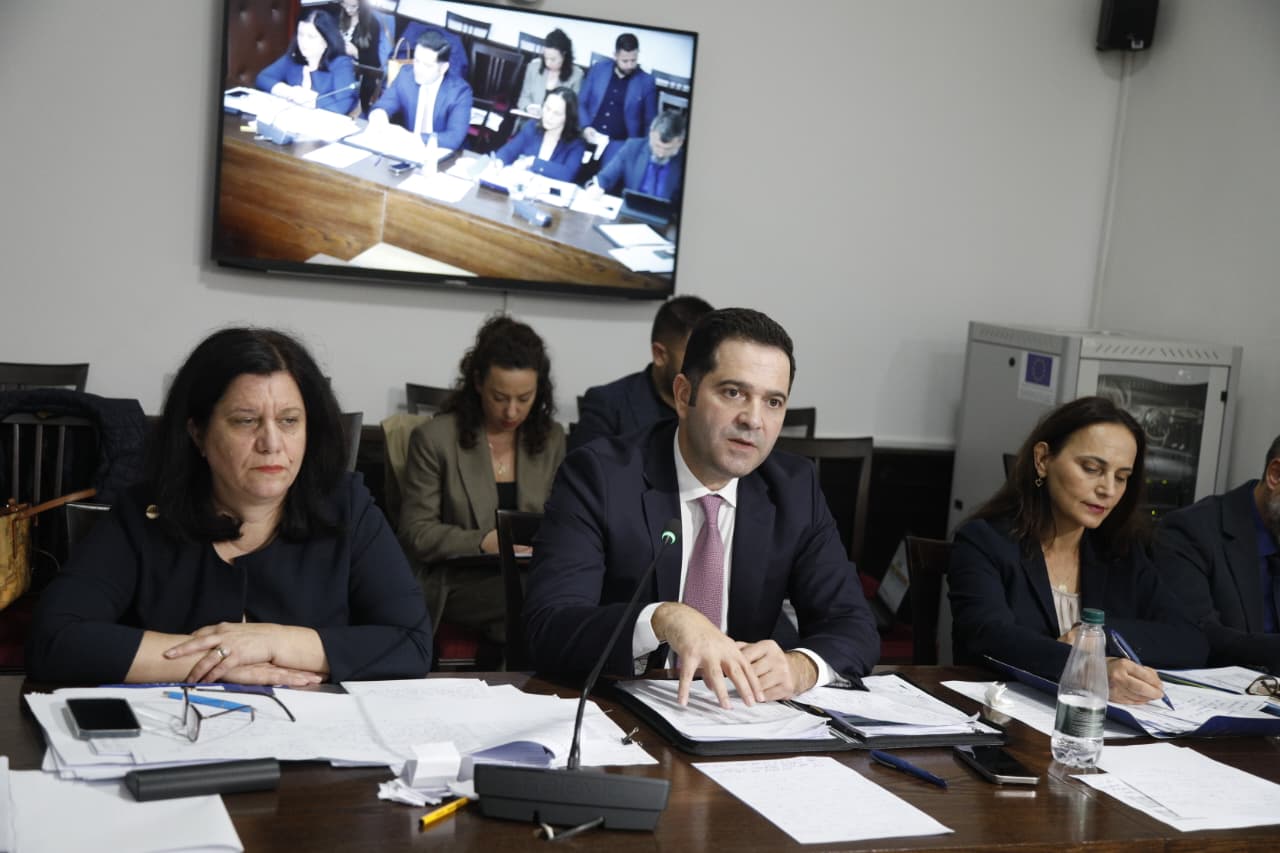 Borxhi publik në nivele minimale/ Malaj: Synohet të arrijë në nivelin 53.6% vitin e ardhshëm