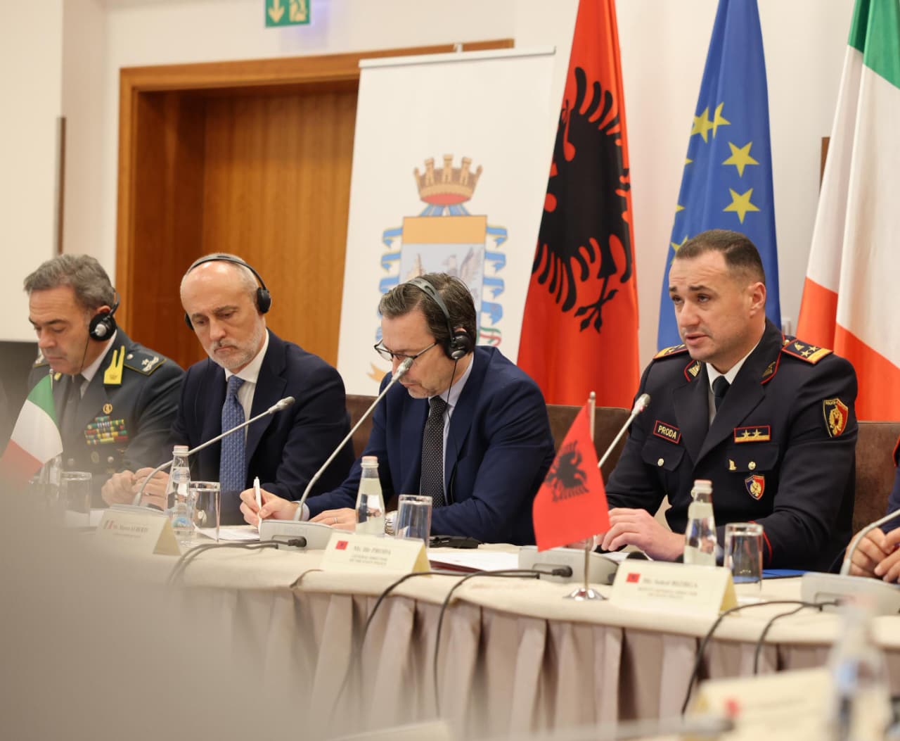 Lufta kundër kultivimit të kanabisit  Proda  Bashkëpunimi ndërkombëtar ka dhënë rezultate konkrete  Të arrestuar e proceduar  31 persona