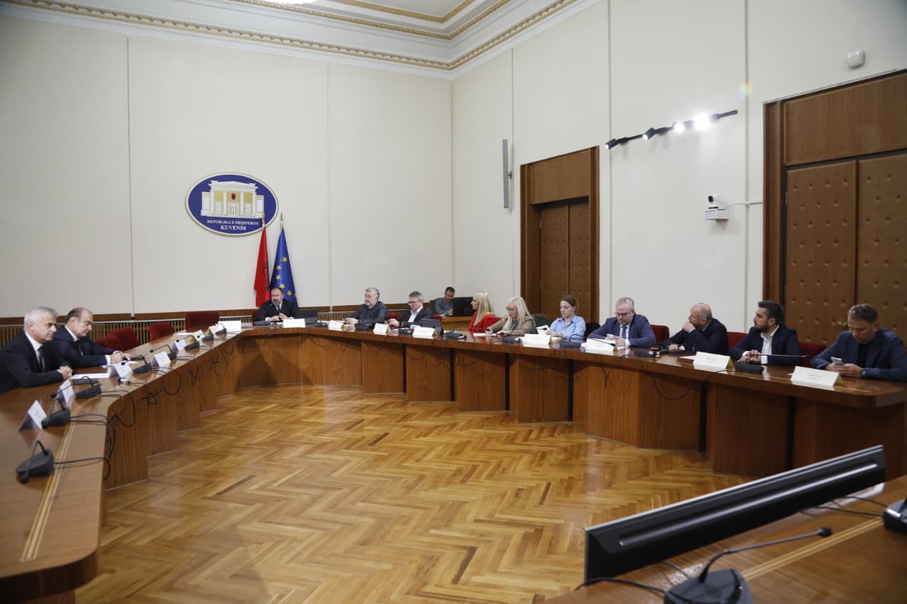  Territorialja   Mbledhja e parë  mungojnë përfaqësuesit e PD  Mazniku  Duhet të kemi bashki financiarisht të qëndrueshme