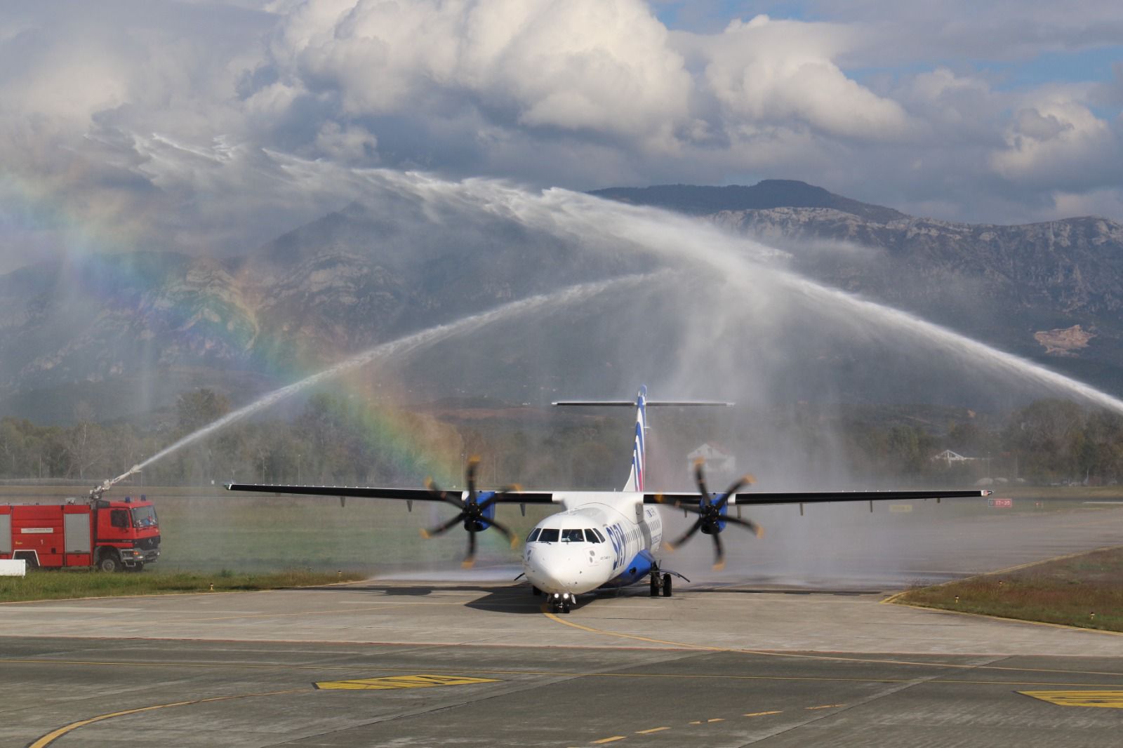 sky-express-nis-linjen-e-re-qe-lidh-aeroportin-nderkombetar-te-tiranes-me-heraklionin