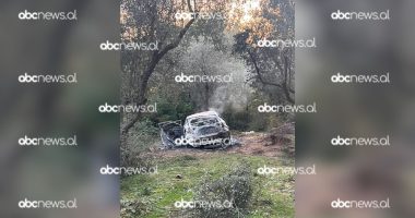 Ekzekutohet miku i Emiljano Shullazit/ ABC News siguron foton e mjetit të shkrumbuar të autorëve, u gjetën 4 armë zjarri