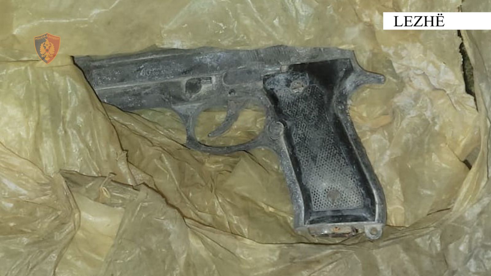 Dhunoi gruan  Arrestohet 49 vjeçari në Lezhë  sekuestrohet edhe një pistoletë