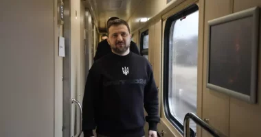 Premtimi i Volodymyr Zelensky: Transport falas me tren për ukrainasit përpara dimrit