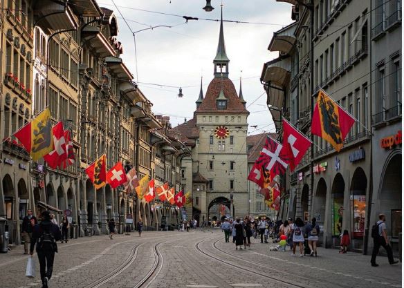 8 vjedhje për dy orë/ Zvicra tronditet nga keqbërësit marokenë dhe algjerianë