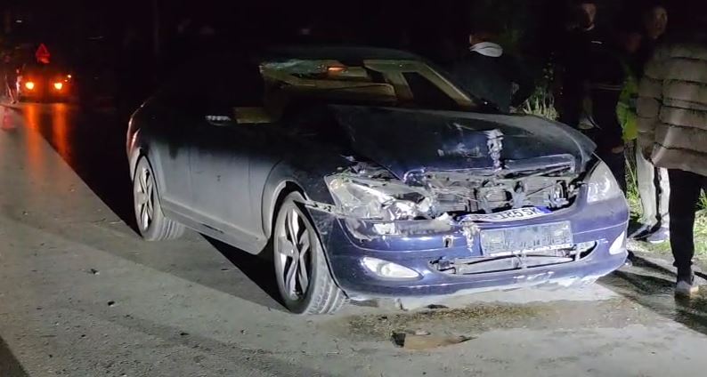 VIDEO/ Aksident në rrugën Fier-Seman, një i plagosur