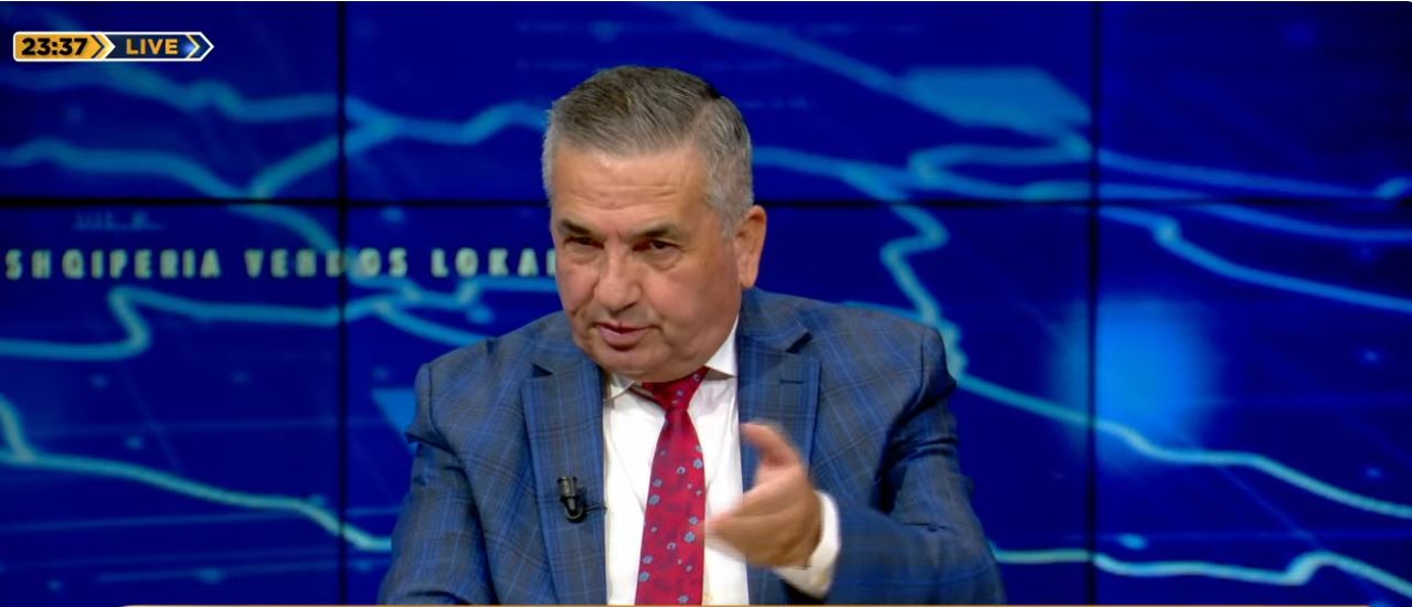  Gazi përshtatet  mund të shkojë edhe te socialistët   Avokati  Berisha fillimisht  vrau  Shqipërinë  më pas Partinë Demokratike