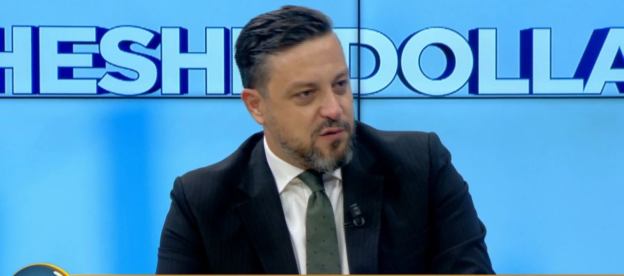 nderhyrja-ne-pensione-rrit-fuqine-blerese-eksperti-i-ekonomise-40-e-buxhetit-per-fonde-sociale-paqja-fiskale-politike-inovatore