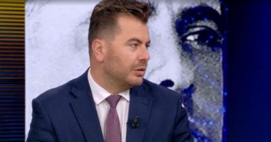 ‘Pasojat e Enver Hoxhës ndihen edhe sot’, Kapri: Mijëra të zhdukur nga regjimi i tij