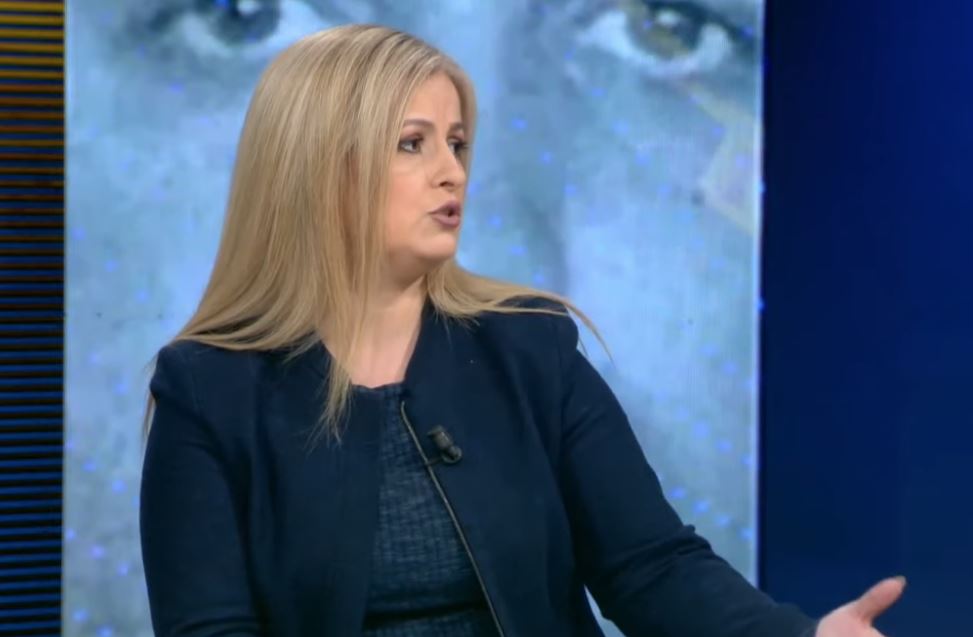 Atentati mafioz në Rinas/ Gazetarja: Mesazh për Emiljano Shullazin, kontrolle në disa banesa në Fushë Krujë