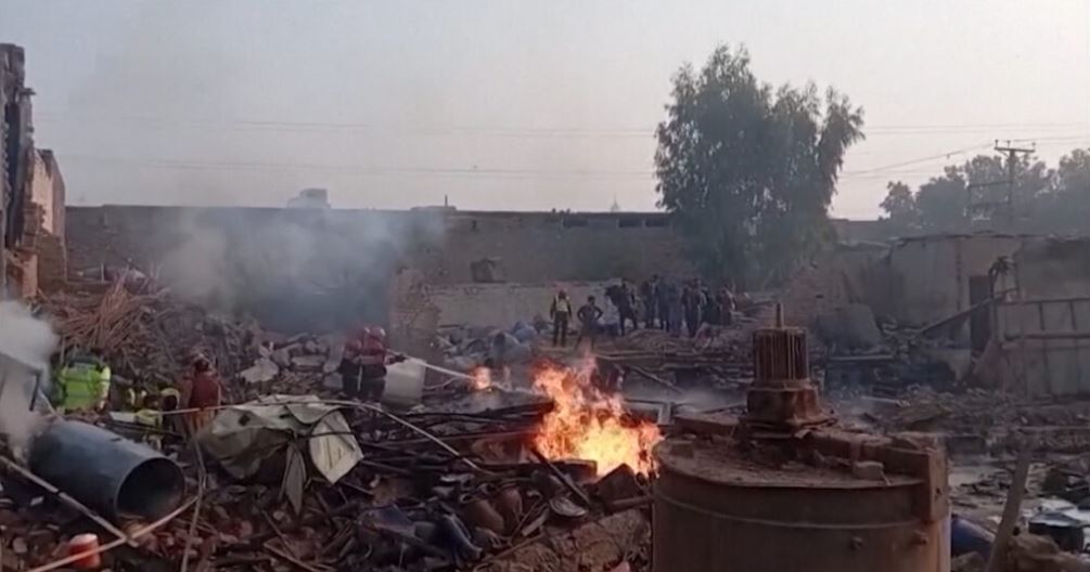 Shpërthim në fabrikë në Pakistan  të paktën 15 viktima