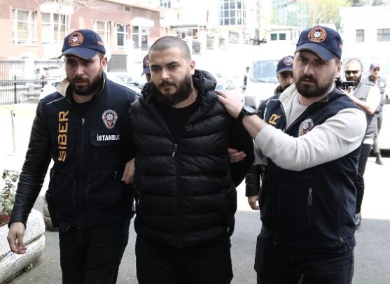 Gjendet i vdekur në qelinë e tij “bosi” i kriptomonedhave, Faruk Özer. Mediat turke: Dyshohet se është vetëvrarë