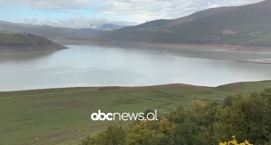 Shirat mbushën Fierzën  Niveli i ujit në liqen rritet 11 metra në 10 ditë