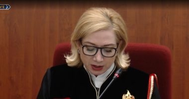 Kushtetuesja rrëzon Nureda Llagamin/ Asim Vokshi mban vendin e anëtarit të Gjykatës Kushtetuese