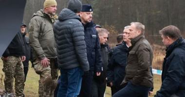 Kryeministri polak e quan shpërthimin në hekurudhë “akt sabotimi”