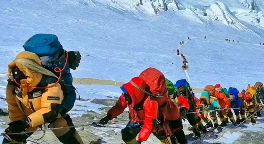 Shtatë alpinistë të vdekur pas një orteku në Nepal