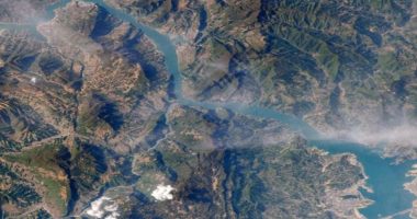 Japonia mposht Kinën, arrin mrekullinë e shndërrimit të ujit të kripur në energji