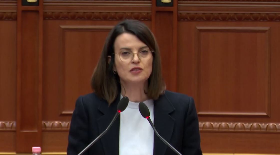 Shtohet buxheti i rendit  Koçiu  Rriten pagat  por edhe investimet