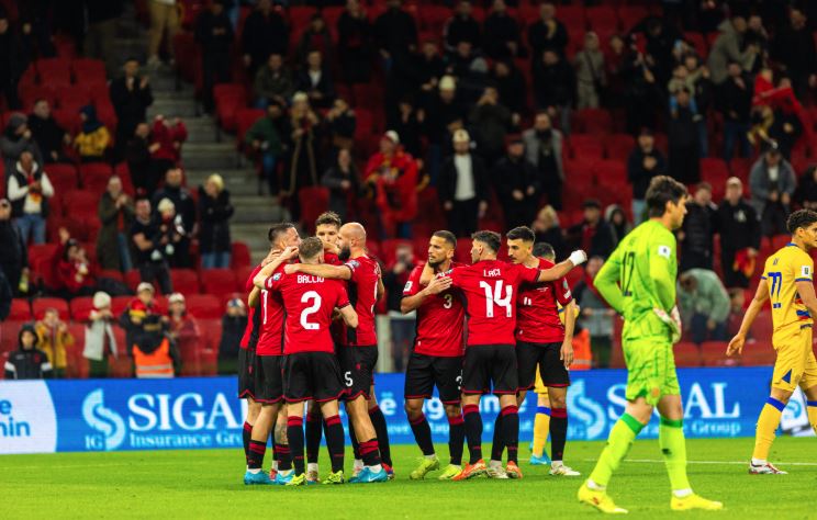 Shqipëria triumfon ndaj Andorrës  Presidenti Begaj  Urime dhe suksese për Kombëtaren