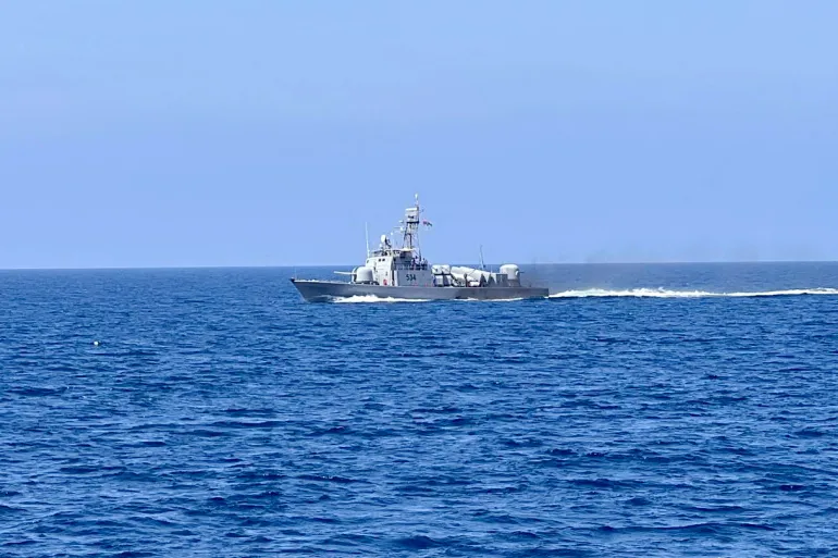 Përmbytet anija pranë Libisë, zhduken 42 emigrantë