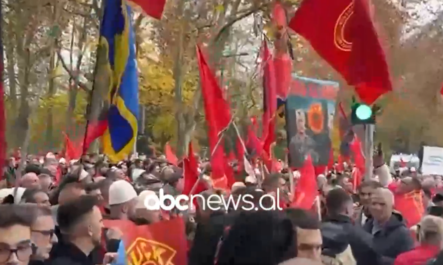 Protestë për çlirimtarët/ Kërkohet drejtësi në Strasburg për ish-krerët e burgosur të UÇK