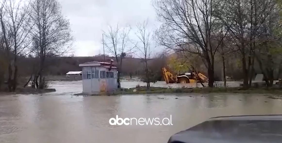 Moti i keq në vend  Situata në Korçë nën kontroll  strukturat në terren