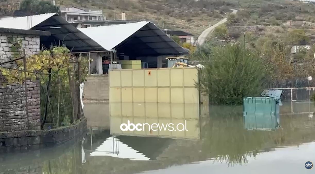 Izolohen 5 fshatra në Bashkinë Dropull/ Përmbytjet në vend, ura e Glinës pëson dëmtime serioze