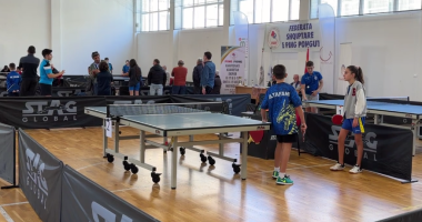 Kampionati kombëtar i ping-pongut/ Lezhë, pjesë e garës rreth 90 sportistë të moshës 15-17 vjeç