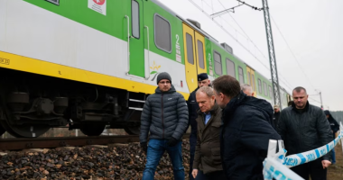 Polonia dyshon se Rusia qëndron pas shpërthimit në hekurudhë