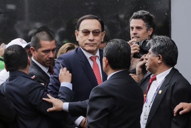 Peru  Ish presidenti Vizcarra dënohet me 14 vite burg për korrupsion