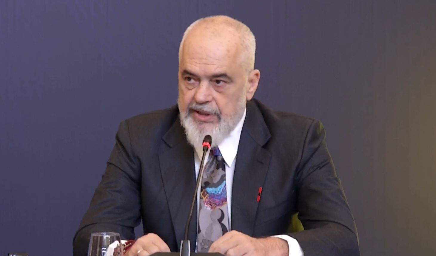 Dita e Alfabetit  Rama  Fjala shqipe vazhdon të ndërtojë historinë e një kombi që shpirtin e ka te gjuha