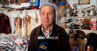 Ish ushtaraku shet relikte të së kaluarës/ E gjithë Shqipëria brenda një dyqani në Fier