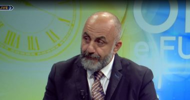 Kushtetuesja pranon me kushte Metën/ Avokati: Ilir Meta kërcënon dëshmitarët dhe provat