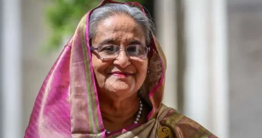 “Shtypje brutale e protestave”, dënohet me vdekje ish-kryeministrja në Bangladesh: Dhunoi protestuesit