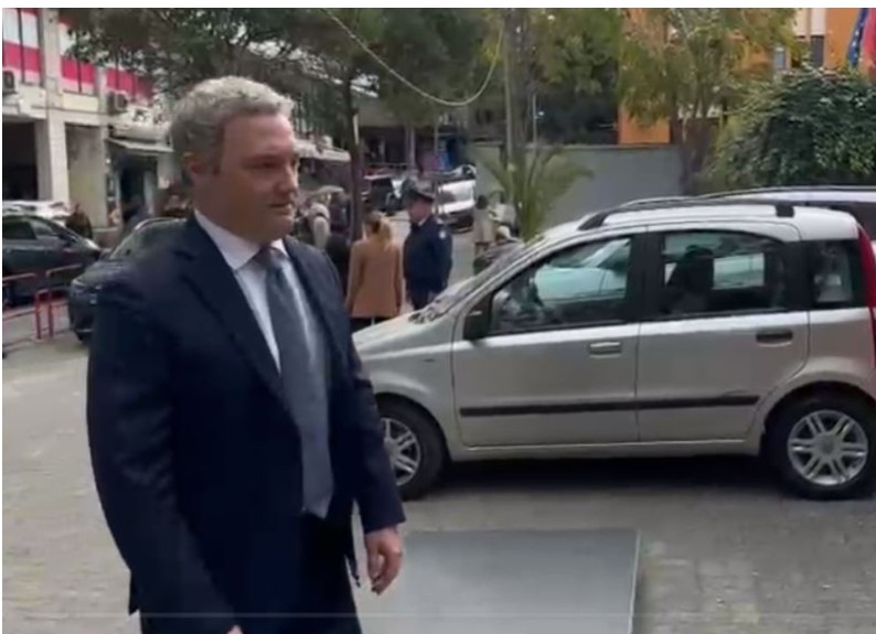 “Shkarkoi drejtorin e Ujësjellësit të Shkodrës”/ Shtyhet seanca ndaj Bardh Spahisë në GJKKO