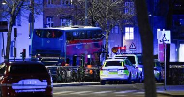 Autobusi përplaset në stacion/ Suedi, godet për vdekje 3 kalimtarë, disa të plagosur