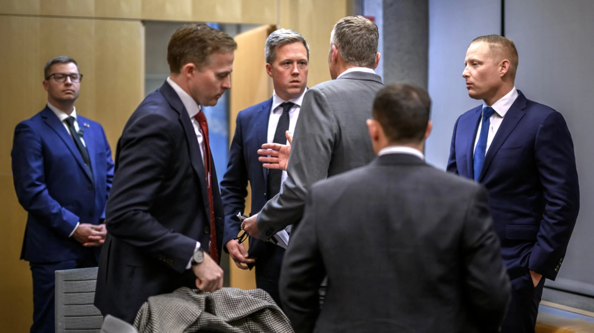 Mediat amerikane  Zyrtarë amerikanë  ukrainas e rusë  bisedime sekrete paqeje në Abu Dhabi