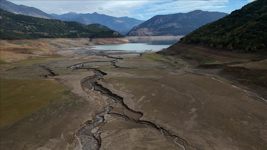 Greqia në krizë për furnizim me ujë