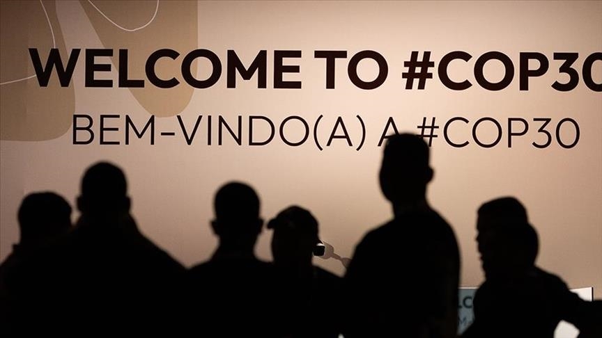 Brazil  protestuesit indigjenë sulmojnë Samitin e Klimës