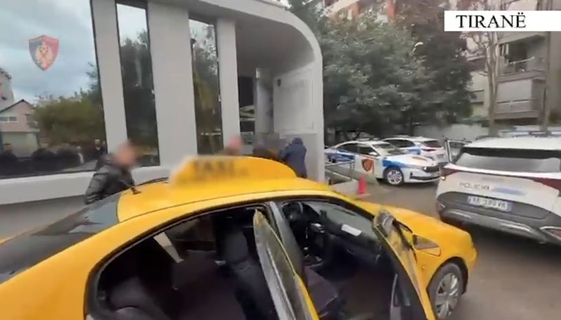 Arrestimi i ish ushtarakut  zbardhet dëshmia  Armët vinin nga Kosova dhe u shiteshin grupeve kriminale në Fresk dhe Kamëz